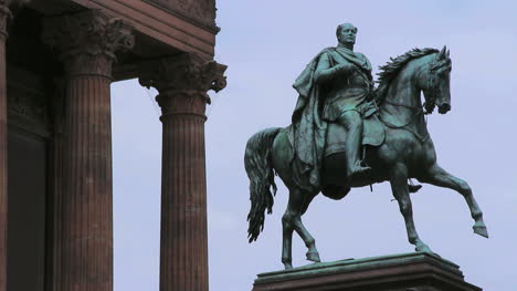 Berlin-Alte-National-Galerie-statue-of-King-Friedrich-Wilhelm-IV