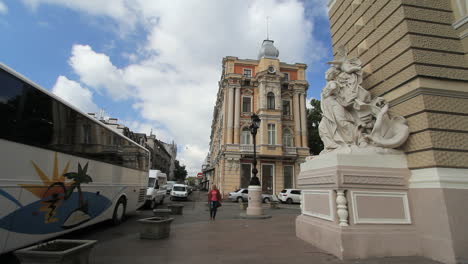 Ukraine-17-Odessa-Opernhaus-Mit-Bus-C