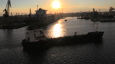 Romania-Constanta-ship-and-sun-backlit-cx