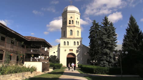 Rumänien-Kloster-Eingangsturm-Cx