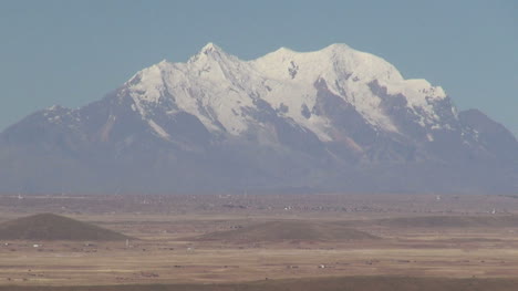 Bolivia-Altiplano-Volcano-S