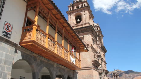 Cusco-Kirche-Und-Fenster-C