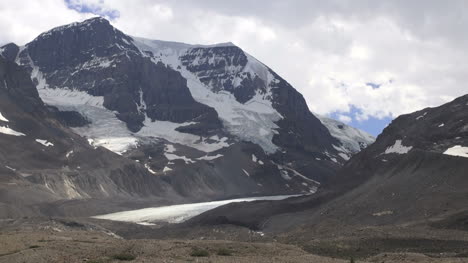 Kanada-Icefields-Parkway-Athabasca-Gletscher-Bewegte-Wolken-S