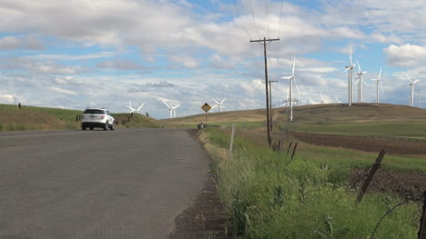 Washington-Klickitat-County-wind-farm-blades-and-poles-2