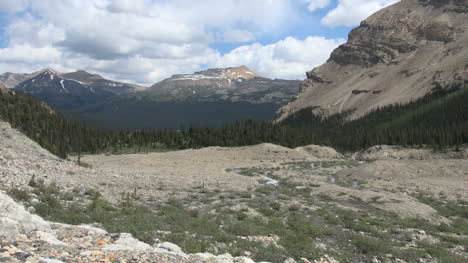 Kanada-Icefields-Parkway-Blick-Von-Bow-Falls