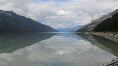 Britisch-Kolumbien-Mount-Robson-Park-Elchsee