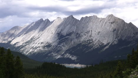 Canadá,-Alberta,-Pirámide,-Montaña