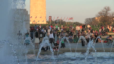 Brunnen-Am-Washington-Monument-Dc