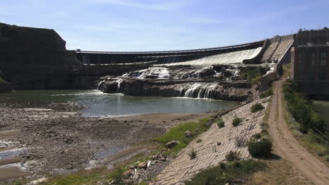 Montana-Great-Falls-Ryan-Dam-on-the-Missouri-Río-s