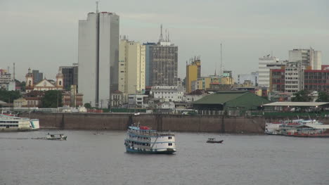 Manaus-Río-Amazonas-En-El-Centro-De-La-Ciudad-1s