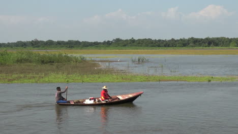 Brasilien-Amazonas-Backwater-Kanu-Zwei-Männer-Paddeln-S