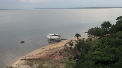 Brasil-Río-Negro-En-Barco-Por-El-Río-Manaus-S