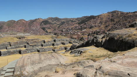 Peru-Sacsayhuaman-fortress-walls-and-hillside-structures-1