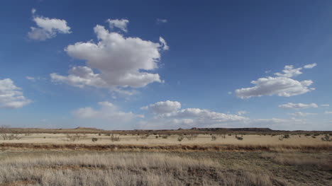 Arizona-clouds-over-a-grassy-plain-time-lapse