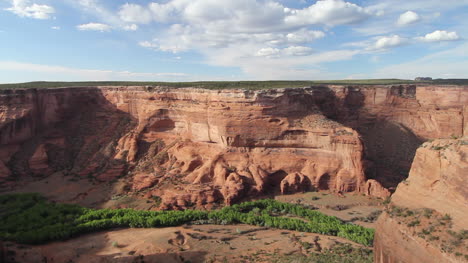 Arizona-Canyon-de-Chelly-stream-course-from-Face-Rock-Overlook