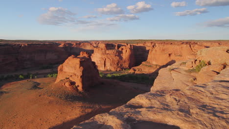 Arizona-Canyon-De-Chelly-Kreuzung-Mit-überblick