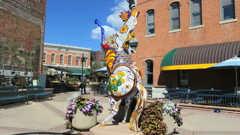Colorado-Fort-Collins-decorated-horse-statue