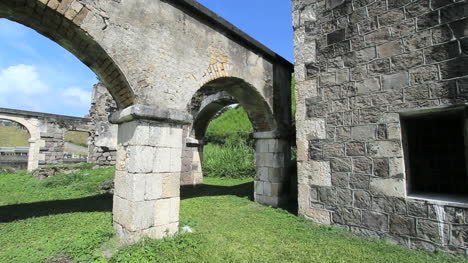 St-Kitts-Brimstone-Hill-Ruinas-Con-Arcos