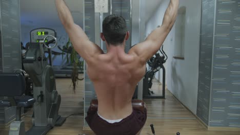 --Male-workout-in-the-gym---4K-60fps-normal-speed-9