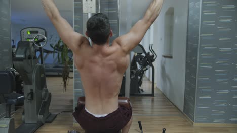 --Male-workout-in-the-gym---4K-60fps-normal-speed-7