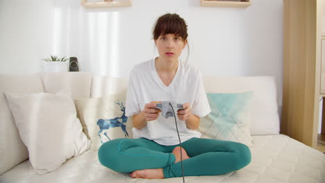 Brunette-girl-playing-video-game