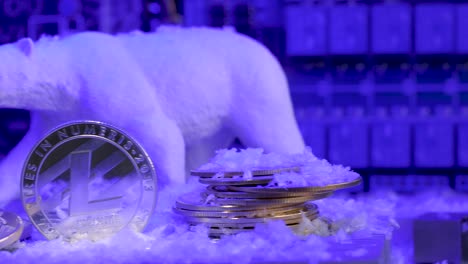 Silber-Litecoin-LTC-Krypto-Und-Bär-Anhaltender-Schneefall-Wie-Digitaler-Markt,-Kryptowinter