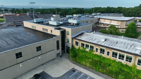 Aerial-shot-of-large-high-school-building