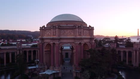 Crane-Shot-Of-Remarkable-Fine-Arts-Palace-San-Francisco