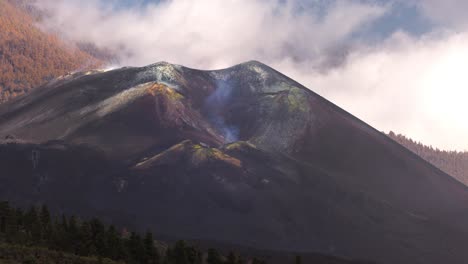 Lapso-De-Tiempo-Vista-Al-Volcan-Activo-Cumbre-Vieja