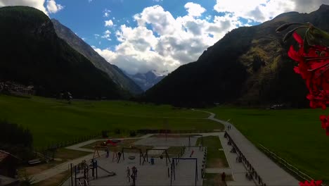 Timelapse-De-Nubes-Sobre-Las-Montañas-De-Gran-Paradiso-6