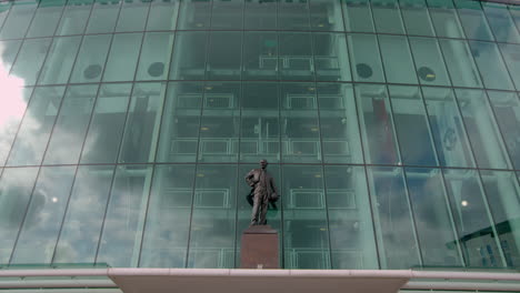 Sir-Matt-Busby-Statue-2