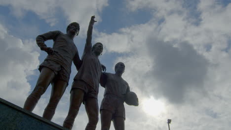 Estadio-De-La-Santísima-Trinidad-Manchester-United-12