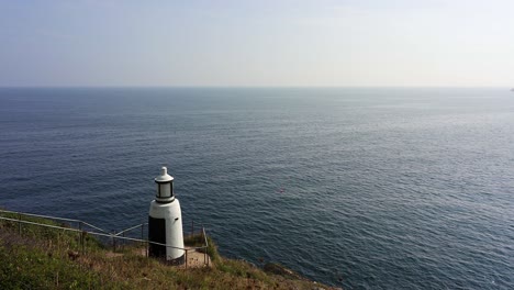 Spy-House-Point-Lighthouse,-In-Der-Nähe-Von-Polperro-In-Cornwall