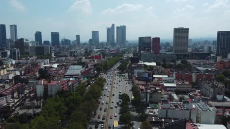 Drone-Shot-Of-Traffic-Jam-On-Circuito-Interior-Avenue,-Mexico-City