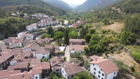 Drone-footage-above-the-village-in-the-Roncal-Valley-in-Northern-Spain