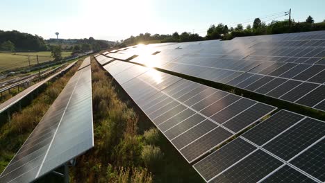 Solar-panel-array-farm-in-rural-America