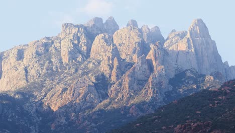 Timelapse-of-clouds-rolling-over-mountains-in-Socotra-Island,-Yemen