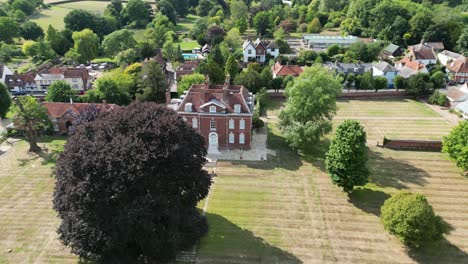 Die-Halle-Viel-Hadham-Typisch-Historisches-Englisches-Dorf-Hertfordshire-Luftbild