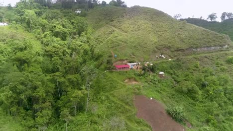 Exploración-Aérea-Impresionante-Enfoque-Del-Valle-Campos-Sembrados-Y-Conuco,-Jarillo-Venezuela