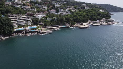 Seaside-Luxury-Real-Estate-of-Acapulco,-Mexico---Aerial-Establishing-View