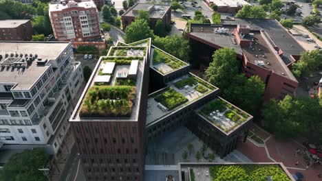 Aerial-of-green-energy-outdoor-rooftop-garden-in-American-city