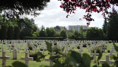 Französischer-Soldatenfriedhof-In-Zeitlupe