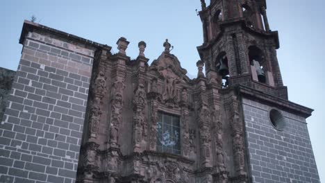 Iglesia-de-San-Francisco,-a-church-in-the-mexican-town-of-San-Miguel-De-Allende
