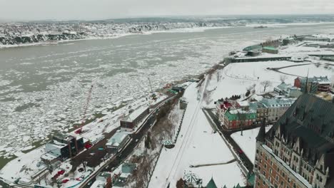 Fairmont-Le-Chateau-Frontenac-Drohnenvideo-Aus-Der-Luft