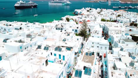 Aerial-Dron-shot-above-Old-Town-in-Mykonos,-Greece