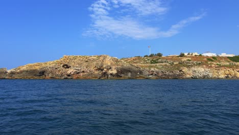 Punta-Ristola,-Wo-Das-Ionische-Meer-Auf-Das-Adriatische-Wasser-Trifft,-Gesehen-Vom-Segelboot-Aus