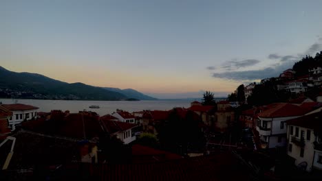 Ein-Zeitraffer-Des-Sonnenuntergangs-Am-Ohridsee-In-Nordmazedonien