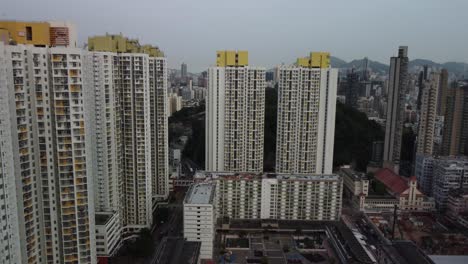 Backwards-reveal-of-the-Kowloon-skyline