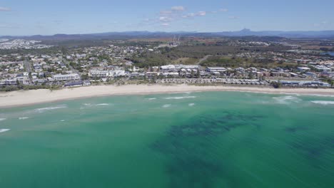 Aerial-View-Of-Kingscliff-Town-And-Beach-By-Wommin-Bay-In-NSW,-Australia