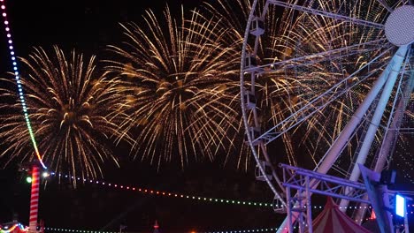 Dubai-Global-Village-ferris-wheel